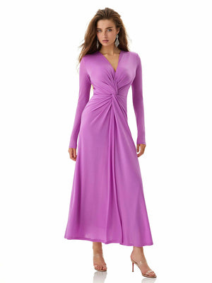 Model in Purple Twist Front Midi Dress by MAJOR CRUSH（4）